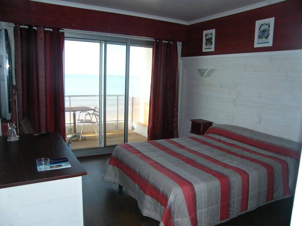 La Baule Hotel Le Christina מראה חיצוני תמונה
